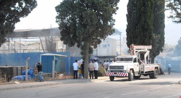 Hurda deposunda korkutan yangın!