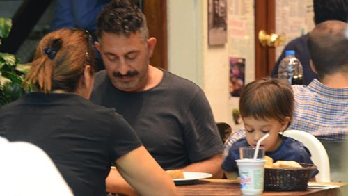 Cem Yılmaz'dan muhabirlere: Başka iş bulun!