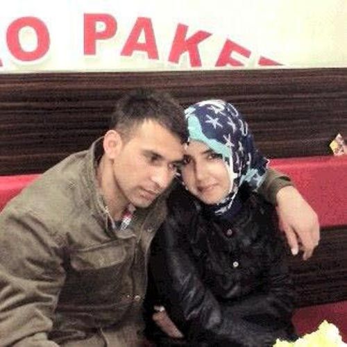 Hamile eşini sekiz yerinden bıçakladı !