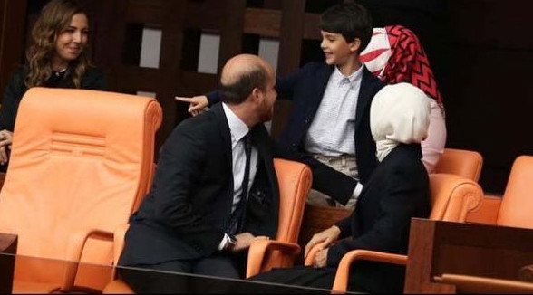 İki yemin töreni arasında ki büyük fark