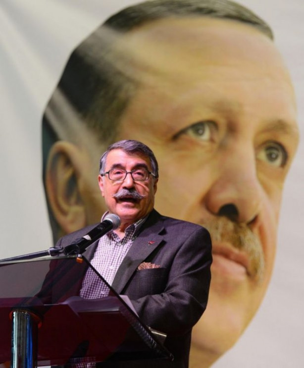 Ak Parti hükümeti ve bakanları
