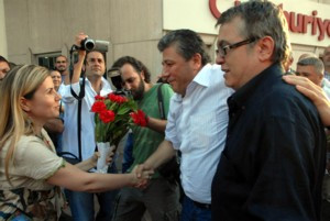 İşte Mustafa Balbayın serbest kaldığı o anlar