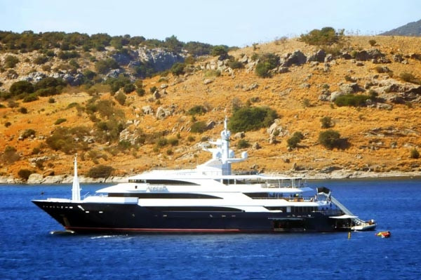 Hintli milyarder ve ailesi Bodrum'da