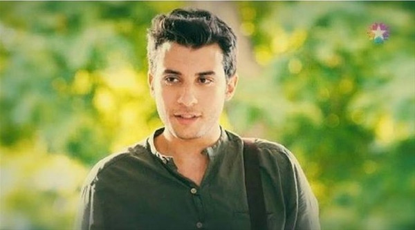 'Kaçak Gelin'lerin yakışıklısı bakın kimin oğlu