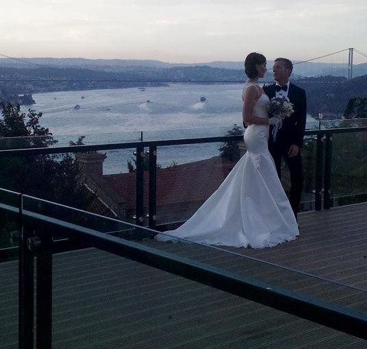 Ömür Arpacı evlendi