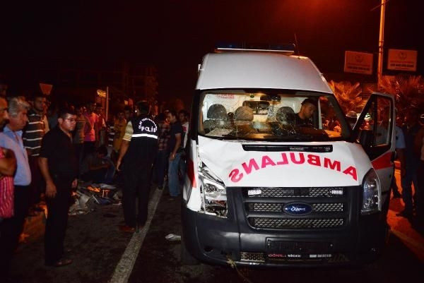 Ambulansın çarptığı genç öldü!