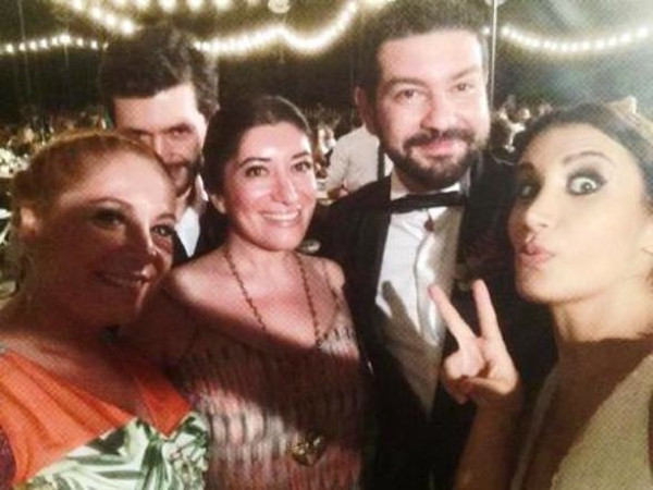 İrem Derici'nin mutlu günü