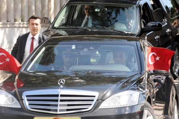 Cumhurbaşkanı Erdoğan cuma namazı için Çengelköy'de