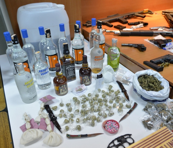 15 bin polisle eş zamanlı operasyon