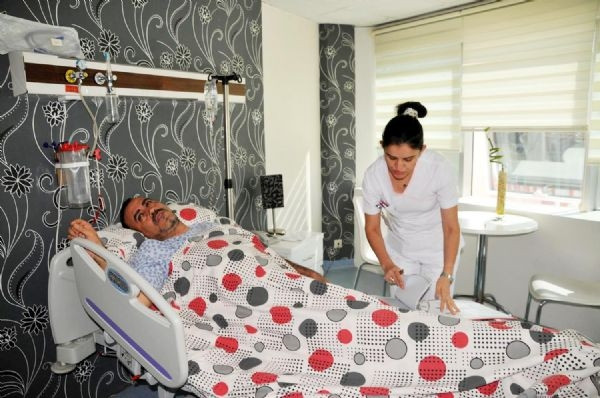 Haluk Levent kaza geçirdi
