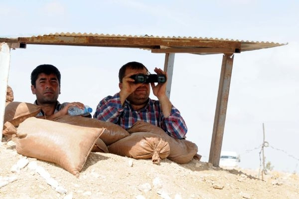 IŞİD'le çatışan YPG'ye ÖSO yardıma koştu