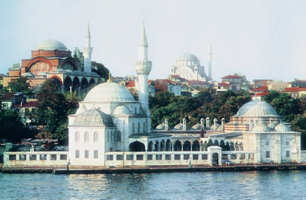 Üsküdar'ın kuş konmayan camisi