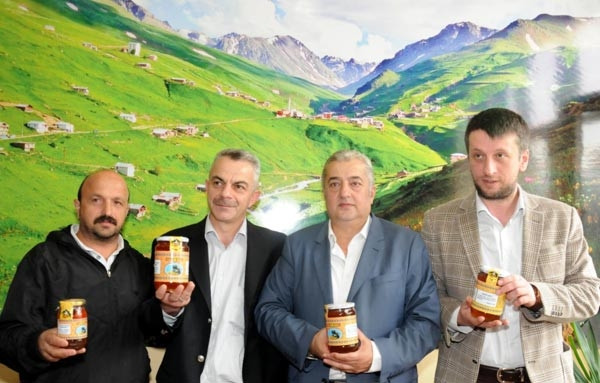 Anzer balı 1 ton üretildi, siparişi 3 tona ulaştı