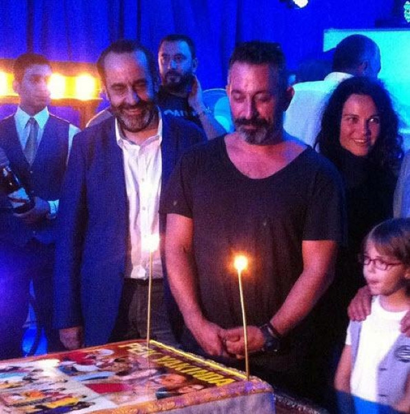 Uçakta yumruk yumruğa kavga