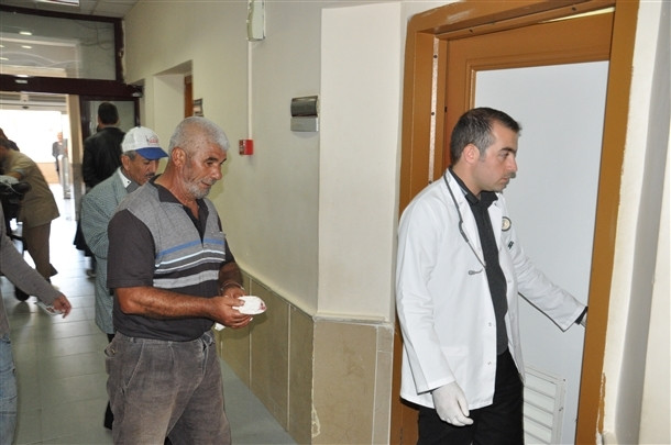 Kurbanlık yerine kendilerini kestiler