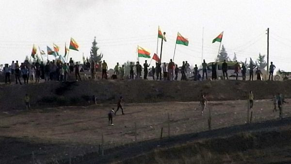 Nöbet kulübesine Öcalan'ın posterini astılar