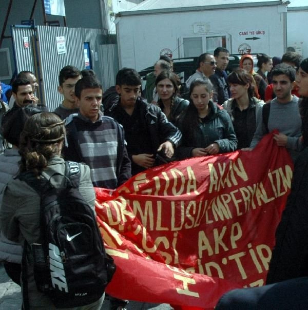 IŞİD protestosuna yaka-paça gözaltı