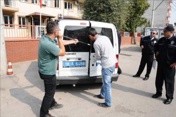 Okul önünde 'pitbull' operasyonu!