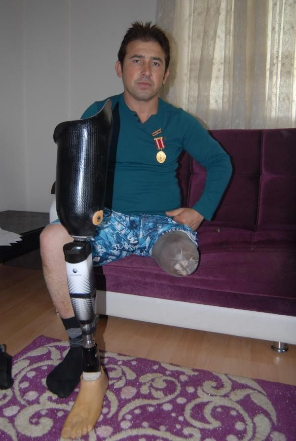 Gazinin protez bacağına haciz!..