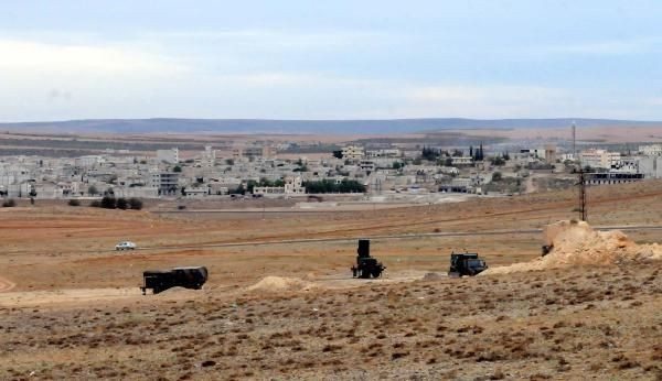 Kobani'de çatışmalar devam ediyor