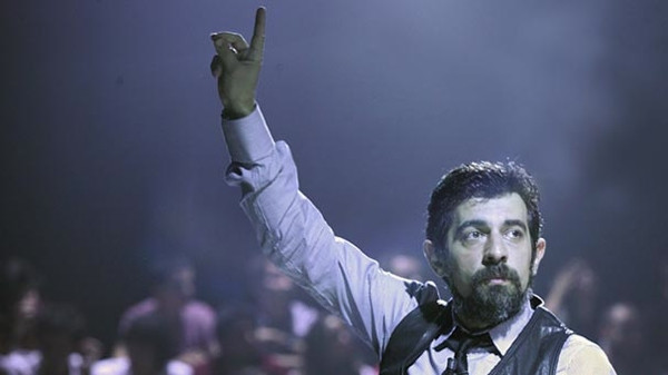 Okan Bayülgen'in intikam konuğu