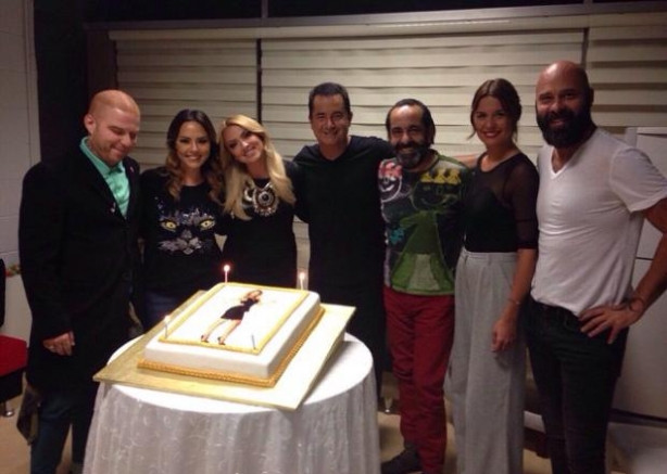 Hadise'ye doğum günü sürprizi
