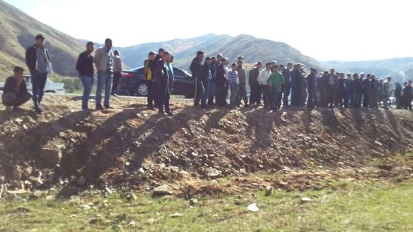 Direğe bağlayıp kurşuna dizdiler