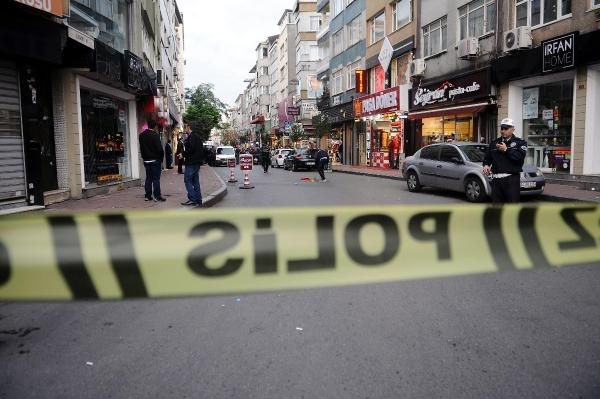 İstanbul'da polise satırlı saldırı