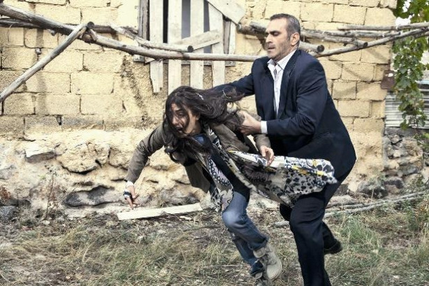Özlem Yılmaz fenalaştı