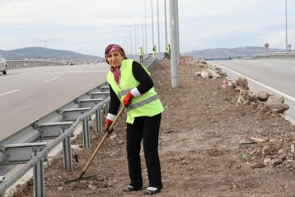 3 üniversite bitirdi, kazma- kürek çalışıyor