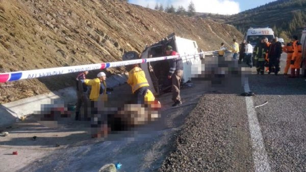 Isparta'da katliam gibi kaza: 15 ölü