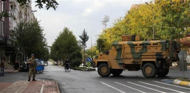 Diyarbakır'da gergin bekleyiş