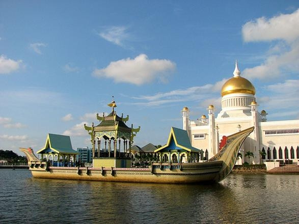 Erdoğan birinci, Brunei Sultanı ikinci