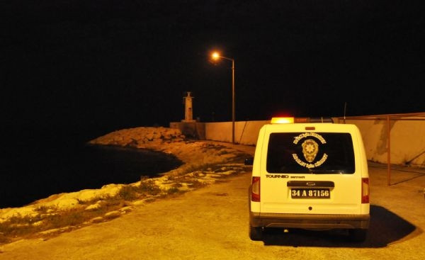Silivri'de tekne alabora oldu