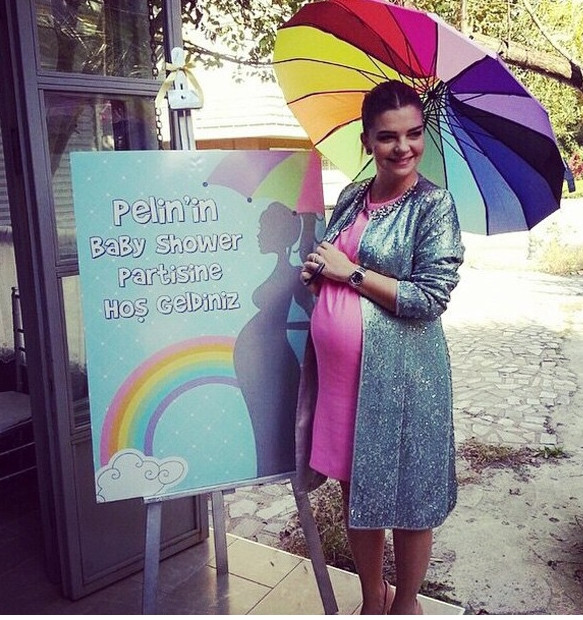 Pelin Karahan'ın 'baby shower' partisi!