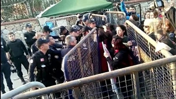 Validebağ'da eylemcilere müdahale