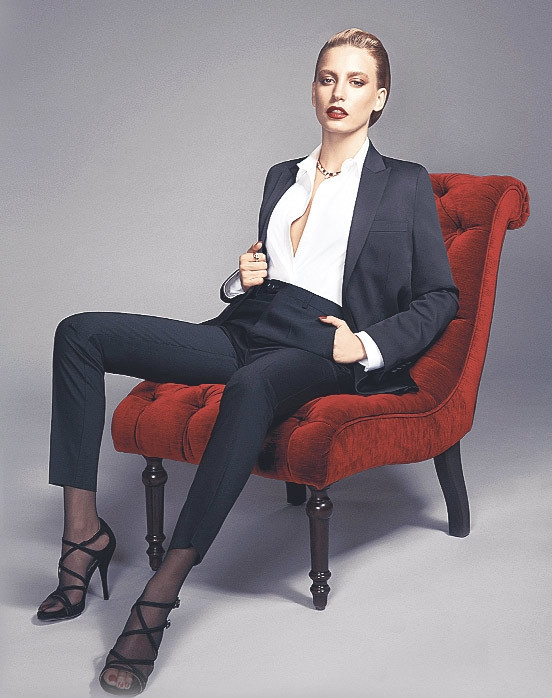 Serenay Sarıkaya: Hapse girdim, annemi vurdum, hamile kaldım...