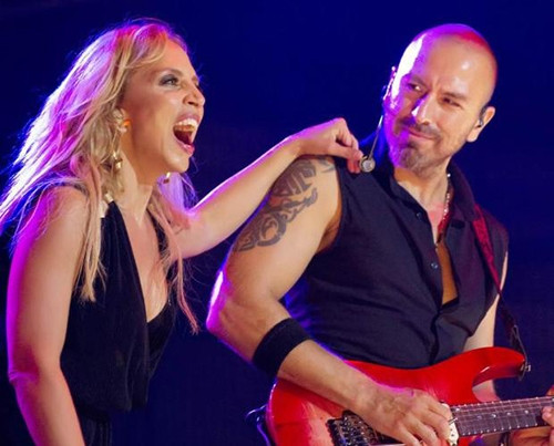 Sertab Erener'i ağlattılar