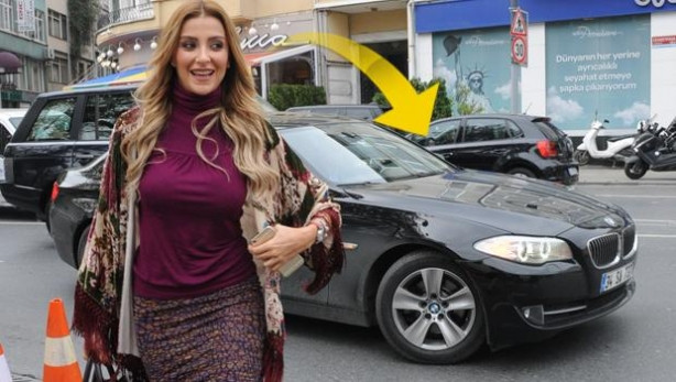 Özge Ulusoy gazetecileri fark edince...