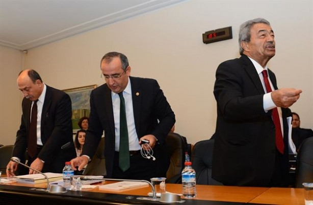 AK Parti'liler Atatürk Orman Çiftliği toplantısına gelmedi