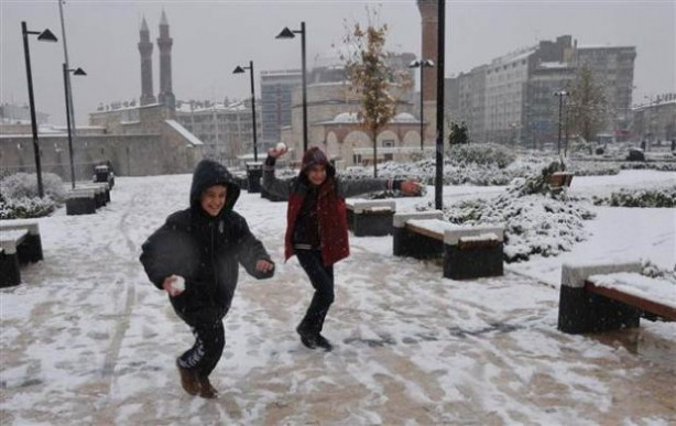 Türkiye bembeyaz oldu