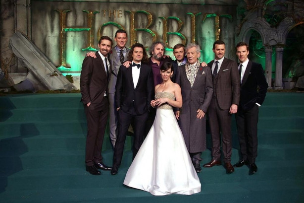 Hobbit üçlemesinin son filmi görücüye çıktı
