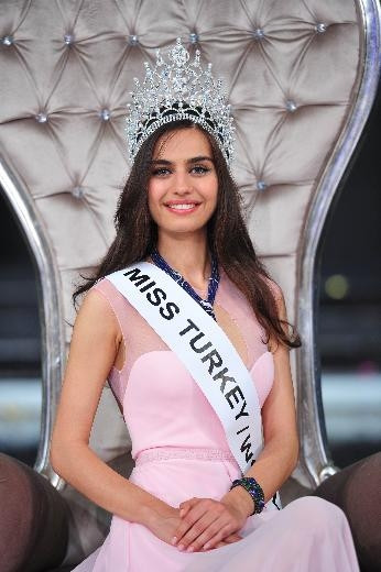 Amine Gülşe ilk 20'ye girdi