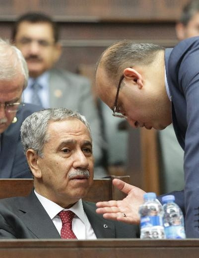 Arınç'a yakın isimlerde yaprak dökümü