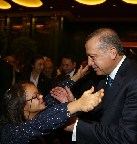 Cumhurbaşkanı Erdoğan engellileri misafir etti