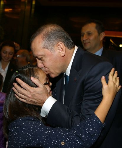 Cumhurbaşkanı Erdoğan engellileri misafir etti