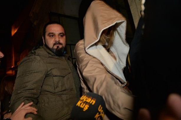 Meryem Üzerli yüzünü gizledi
