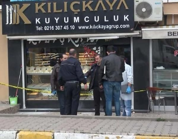 İstanbul'da kar maskeli soygun