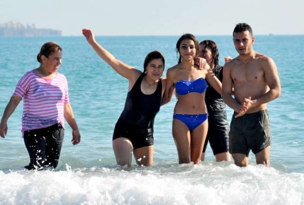 Antalya’ya yaz geri geldi