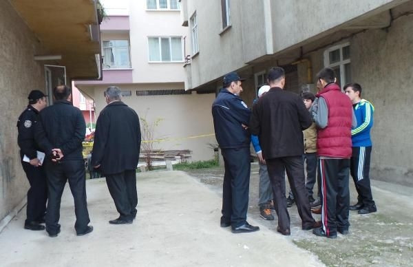 Esrarengiz koku dehşeti ortaya çıkardı